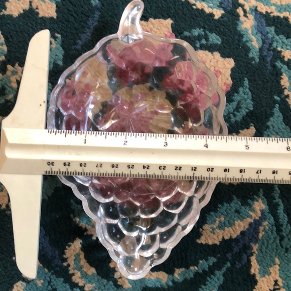 Vintage Anchor Hocking glass Grape Dish, Relish dish, Candy Bowl - many uses - Picture 12 of 13